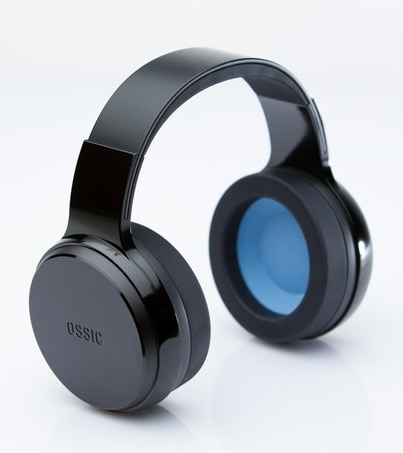 Image of the OSSIC X, from the article by game composer Winifred Phillips (Music and Sound in VR Headphones).