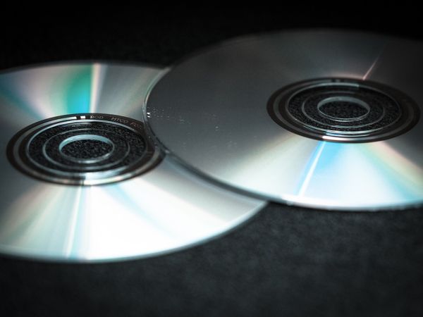 image illustrating a discussion of music demo CDs, from the article about breaking into the video game business by award-winning game composer Winifred Phillips.